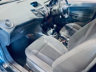 /photos/10318/ba2f6bd2-2d0d-2292-629f-1344722bae64_i320x240.jpg